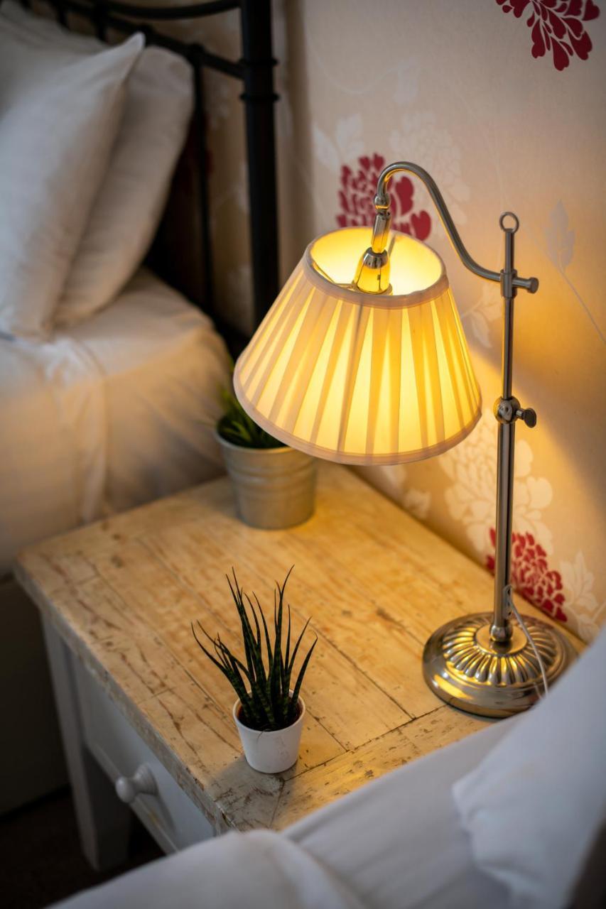 The Alexander - By Tifa Guest house