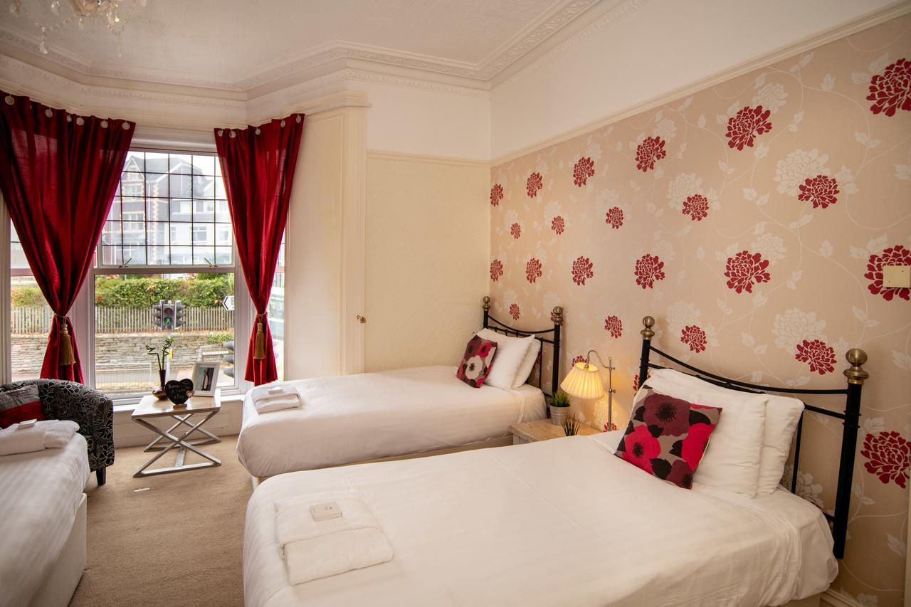 The Alexander - By Tifa Guest house