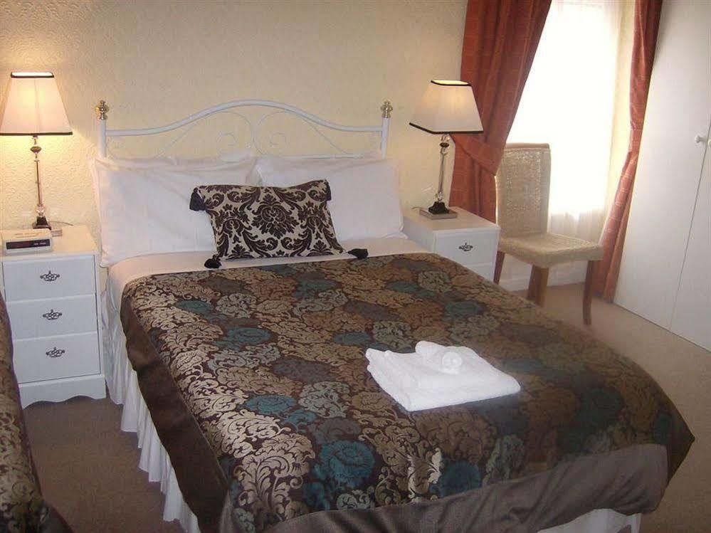 The Alexander - By Tifa Guest house