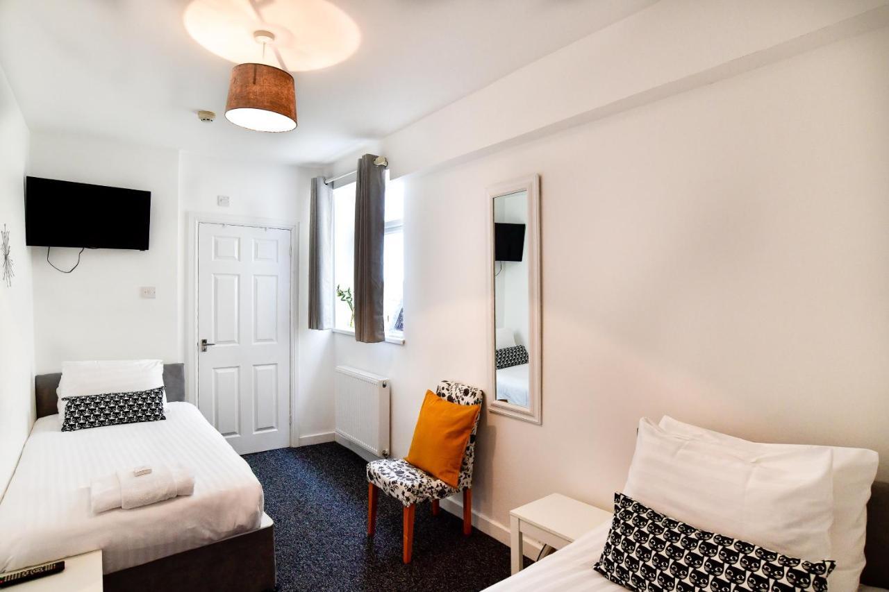 The Alexander - By Tifa Guest house