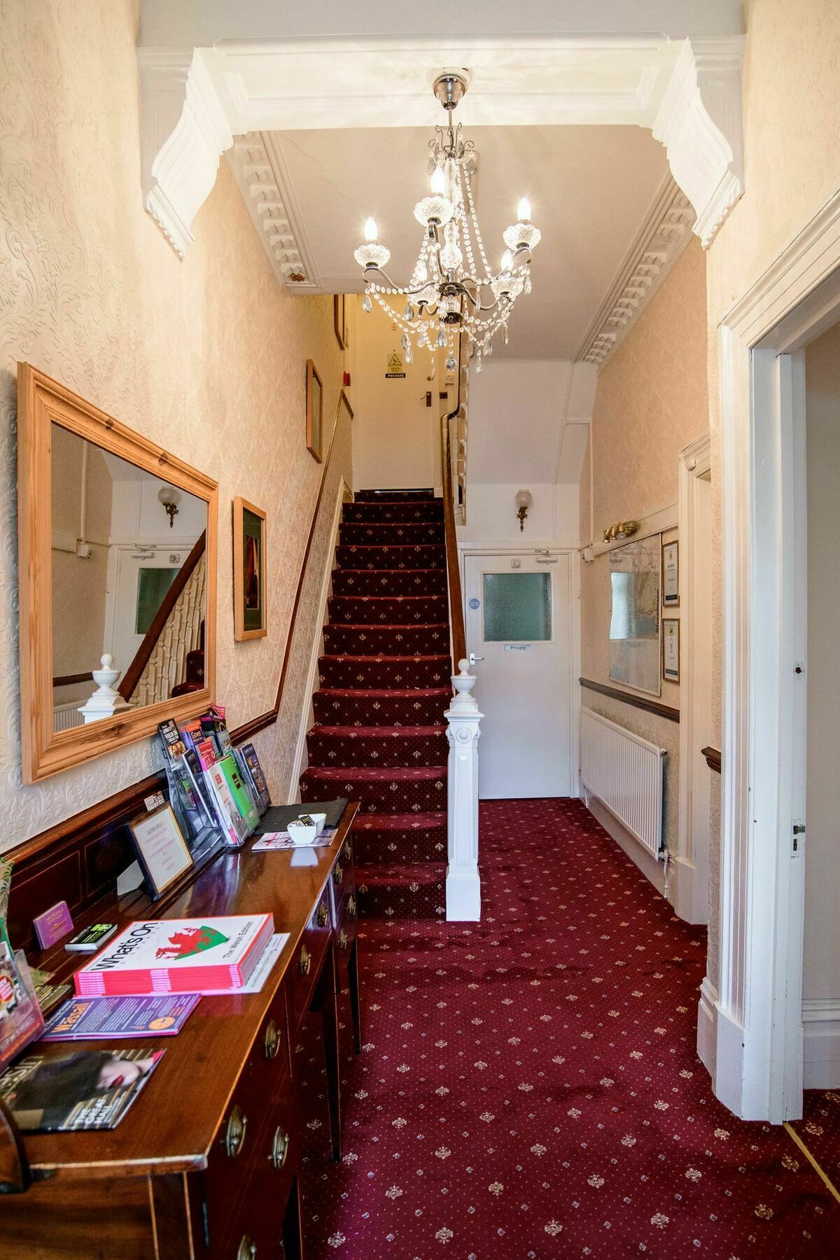 Guest house The Alexander - By Tifa Swansea